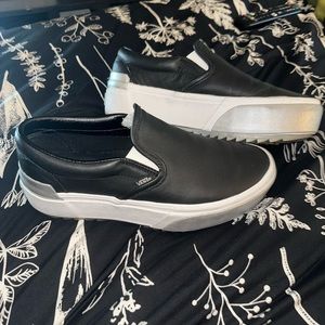 Hardly worn super platform vans 9